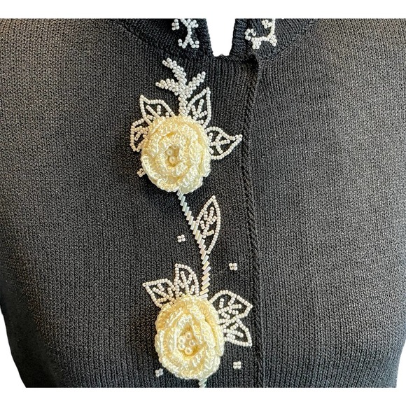 JSS Women's Black and Cream Luxury Button Down Sweater/Top - Picture 3 of 9